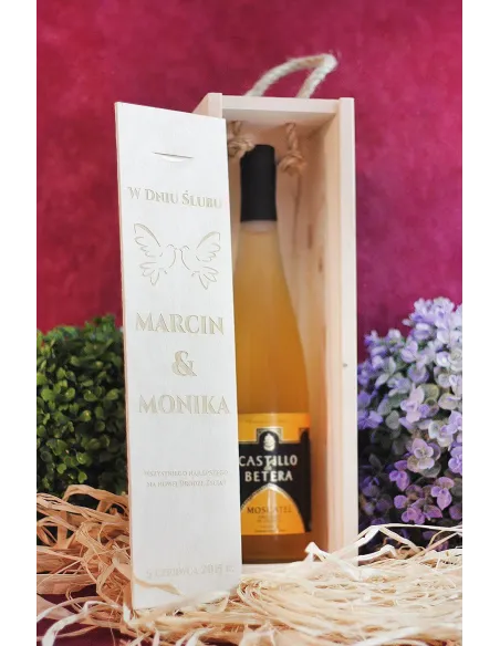 SKRZYNKA PUDEŁKO NA WINO Z GRAWEREM