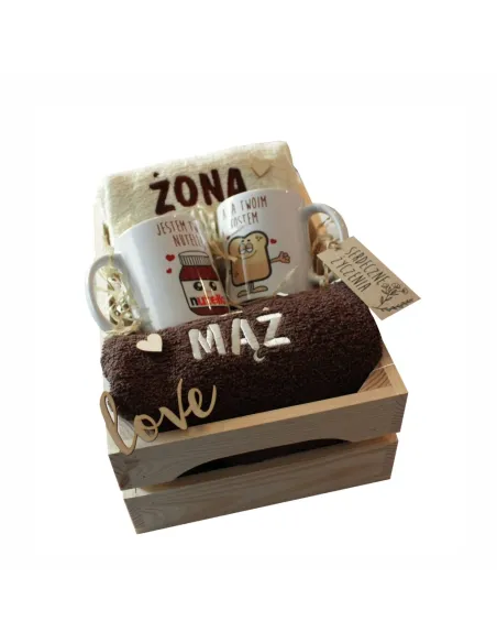 Zestaw prezentowy na rocznicę ślubu 10 20 30 40 50 - ręczniki z haftem + kubki