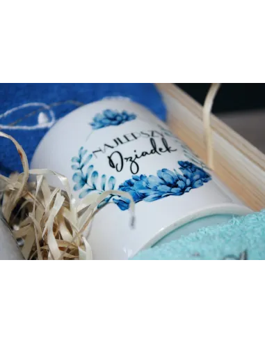 Zestaw prezentowy Prezent dla Babci i Dziadka - ręczniki z haftem + kubki