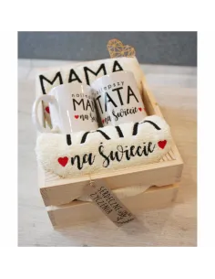 Zestaw prezentowy Prezent dla rodziców Mamy i Taty - ręczniki z haftem + kubki