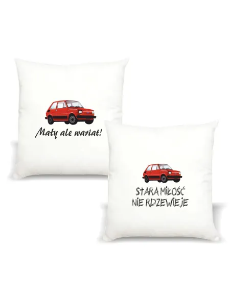 Poduszka PRL Fiat 126p z nadrukiem PREZENT MAŁY ALE WARIAT