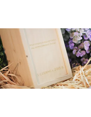 SKRZYNKA PUDEŁKO NA WINO prezent na ślub GRAWER