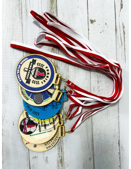 MEDAL drewniany 8 cm z TWOIM WZOREM nadrukiem UV personalizowany