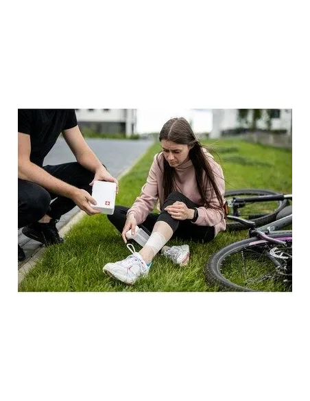 Apteczka w plastikowym opakowaniu 64 el. z nadrukiem UV LOGO 10  szt