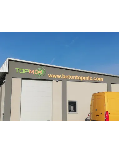 Pojedyncza litera ze styroduru - wysokość 5 cm grubość 2 cm - niemalowana