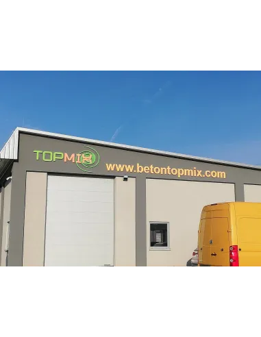 Pojedyncza litera ze styroduru - wysokość 60 cm grubość 5 cm - niemalowana