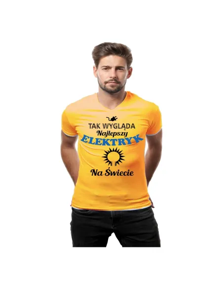 Koszulka tak wygląda najlepszy elektryk na świecie