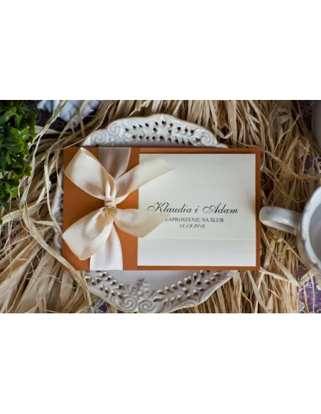 ZAPROSZENIA ślubne Perłowe Glamour Rude z kremową kokardą satynową