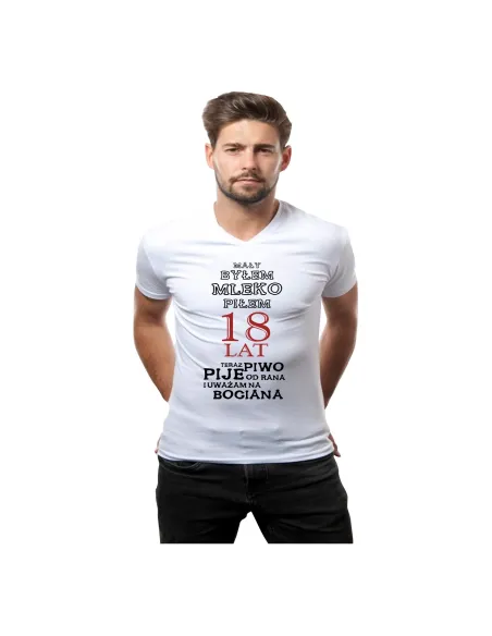 Koszulka z nadrukiem na 18 urodziny Mały byłem mleko piłem 18 lat teraz piwo pije od rana i uważam na bociana