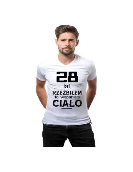 Koszulka z nadrukiem na urodziny 18 20 30 40 50 60 70 lat rzeźbiłem to wspaniałe ciało